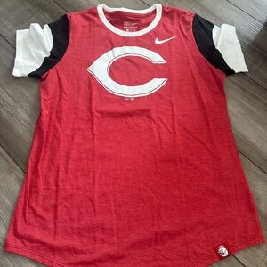 Nike Cincinnati reds shirt